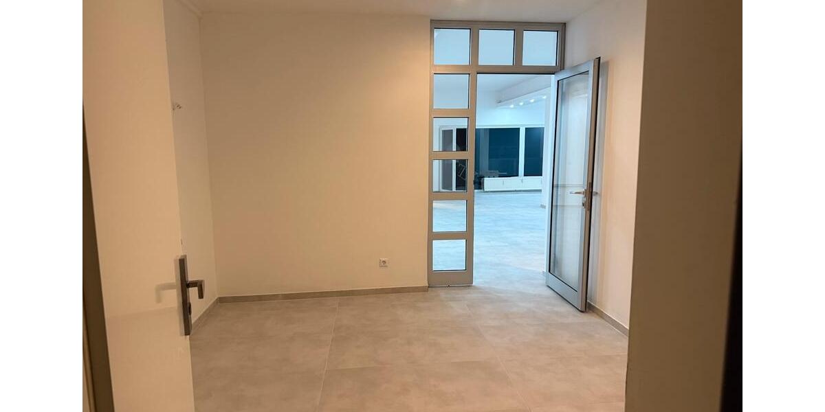 Etagenwohnung Hannover - 3 Zimmer, 129 m&sup2;, 1.790&euro; | Angebot:26321728