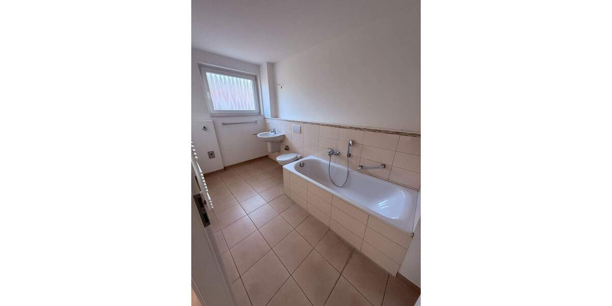 Etagenwohnung Quickborn - 3 Zimmer, 98 m&sup2;, 1.230&euro; | Angebot:25142477