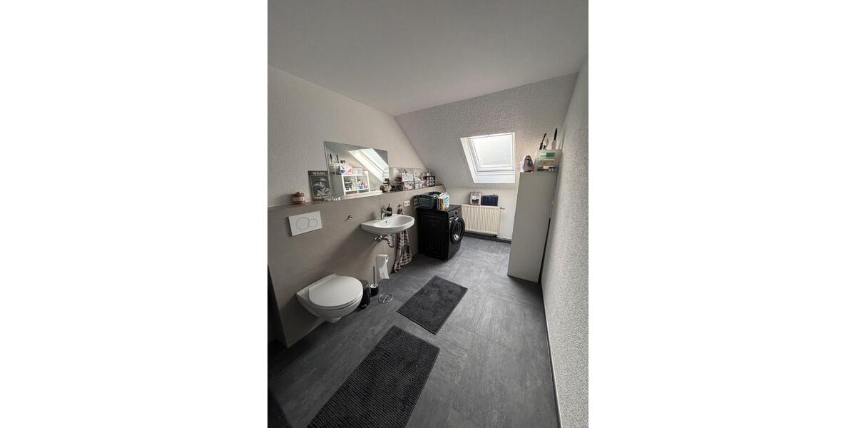 Dachgeschoßwohnung Neunkirchen - 2 Zimmer, 62 m&sup2;, 650&euro; | Angebot:26443031