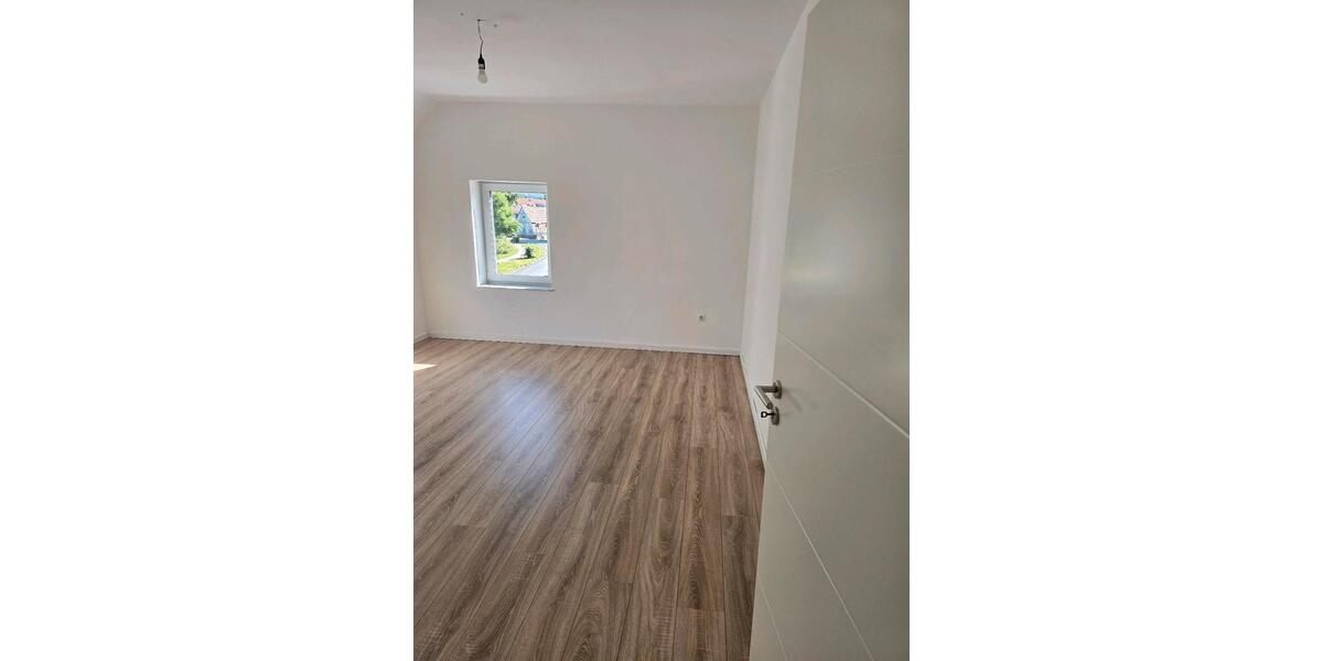 Etagenwohnung Schnaittach - 3 Zimmer, 100 m&sup2;, 1.300&euro; | Angebot:24626452