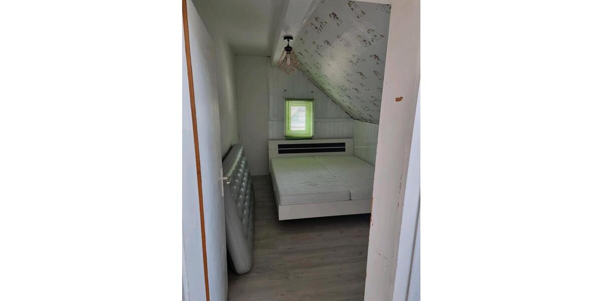 Dachgeschoßwohnung Ludwigsstadt - 2 Zimmer, 45 m&sup2;, 340&euro; | Angebot:25397710