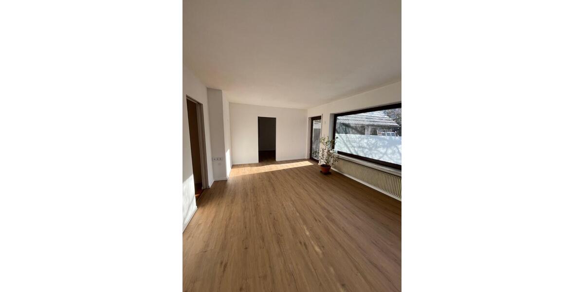 4-Zimmer-Erdgeschosswohnung mit Terrasse & Stellplatz 4 zimmer