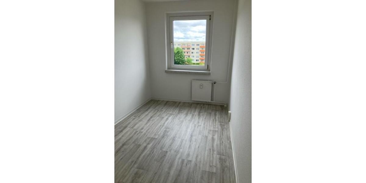 Etagenwohnung Angermünde - 4 Zimmer, 69 m&sup2;, 430&euro; | Angebot:26646802