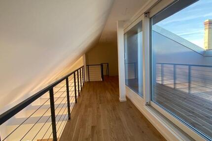 Wohnung Berlin Mitte - 2.5 Zimmer, 137 m&sup2;, 2.900&euro; | Angebot:24847053