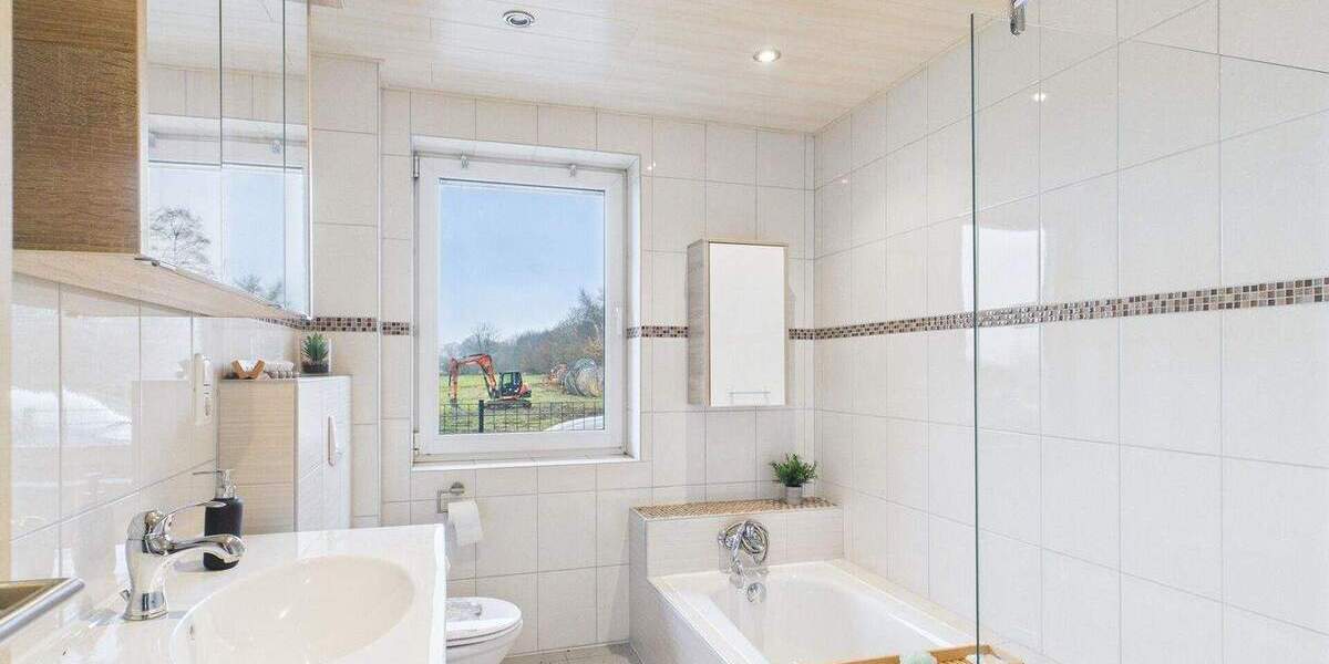 Einfamilienhaus Bornhöved - 7 Zimmer, 276 m&sup2;, 2.295&euro; | Angebot:25672610