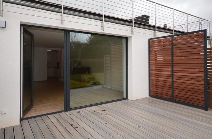 Moderne Maisonette Wohnung mit Garten und Dachterrasse 4 zimmer