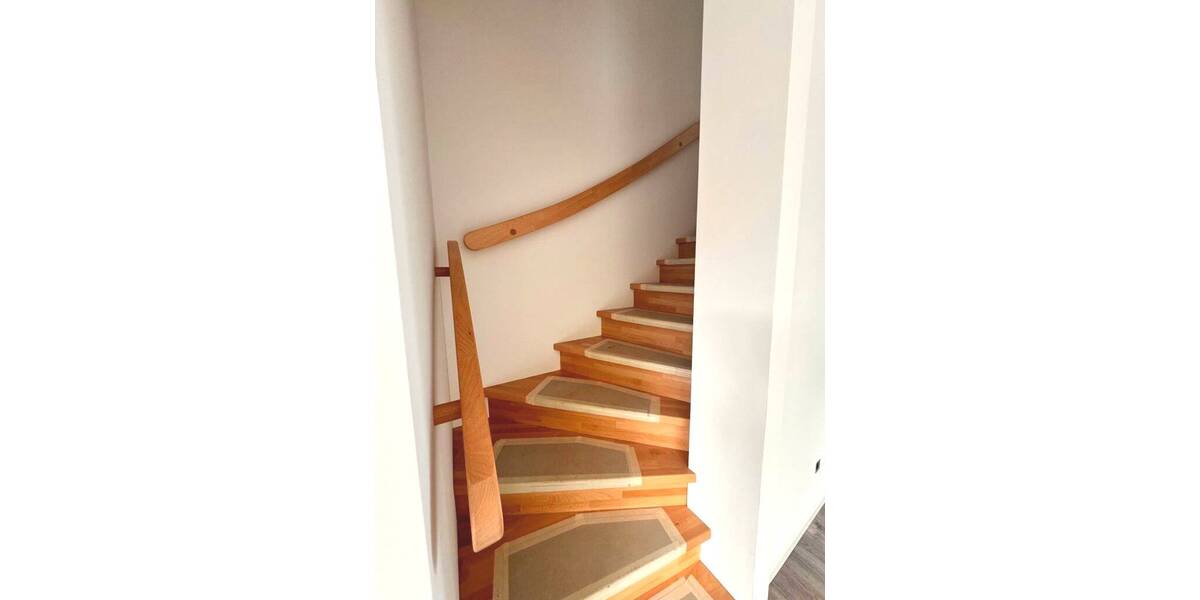 Reihenmittelhaus Bad Segeberg - 5 Zimmer, 104 m&sup2;, 1.700&euro; | Angebot:25743127