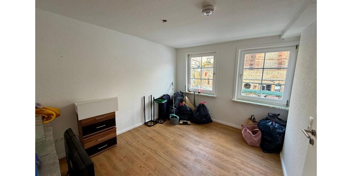 Etagenwohnung Homberg (Efze) - 4 Zimmer, 120 m&sup2;, 700&euro; | Angebot:24511960