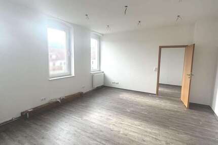 Wohnung Roßwein - 1.5 Zimmer, 47 m&sup2;, 272&euro; | Angebot:27171703