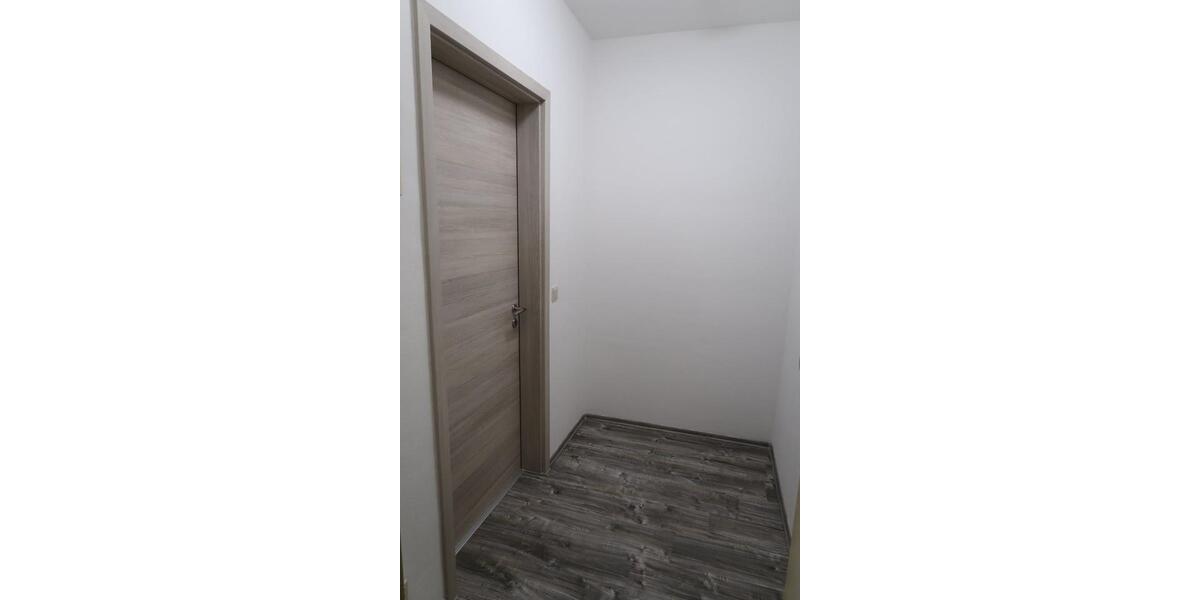 Erdgeschoßwohnung Deggendorf - 2 Zimmer, 64 m&sup2;, 650&euro; | Angebot:25857785