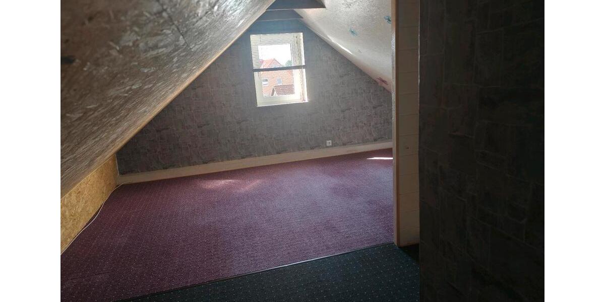 Maisonettenwohnung Seelze - 7 Zimmer, 150 m&sup2;, 1.400&euro; | Angebot:26705894