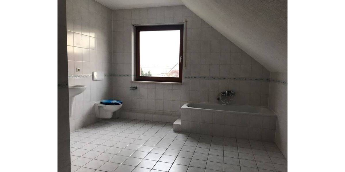 Etagenwohnung Wurzen Kühren - 3 Zimmer, 77 m&sup2;, 380&euro; | Angebot:26470894