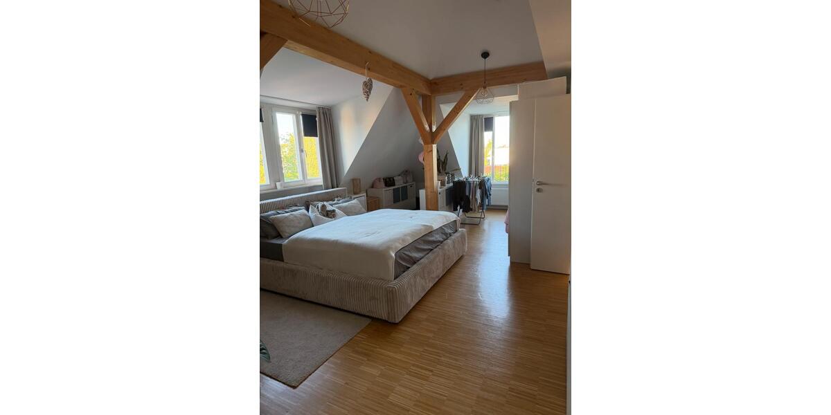 Dachgeschoßwohnung Berlin Spandau - 2 Zimmer, 80 m&sup2;, 1.320&euro; | Angebot:26705667