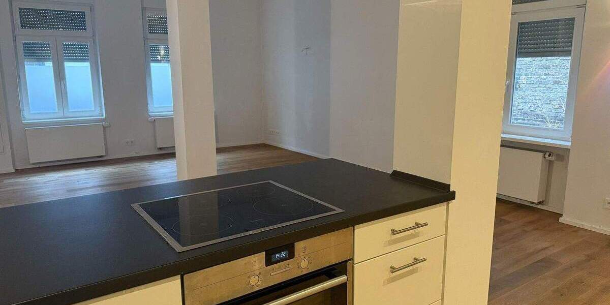 Mehrfamilienhaus, Wohnhaus Frankfurt Höchst - 4 Zimmer, 120 m&sup2;, 2.150&euro; | Angebot:24670171