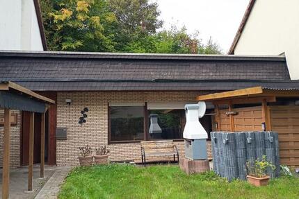 Ebenerdiges Wohnen mit Komfort – moderner Bungalow mit Garten ab sofort frei 3 zimmer