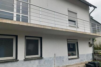 Neu sanierte Wohnung mit Balkon zu vermieten zimmer