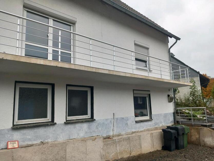 Neu sanierte Wohnung mit Balkon zu vermieten zimmer