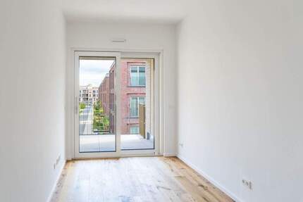 +++ Modernes Wohnen am Wasser - 3-Raumwohnung mit Loggia und traumhaftem Elbblick +++ 3 zimmer