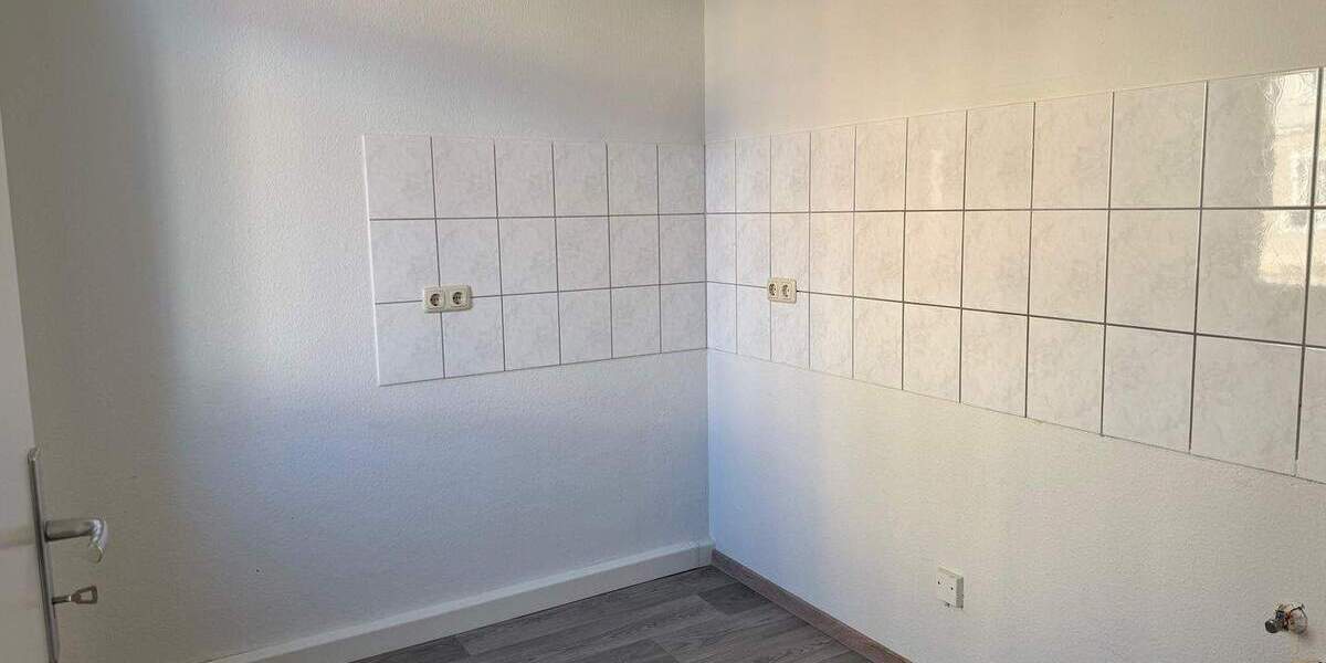 Etagenwohnung Meißen Cölln - 3 Zimmer, 56 m&sup2;, 350&euro; | Angebot:25770048