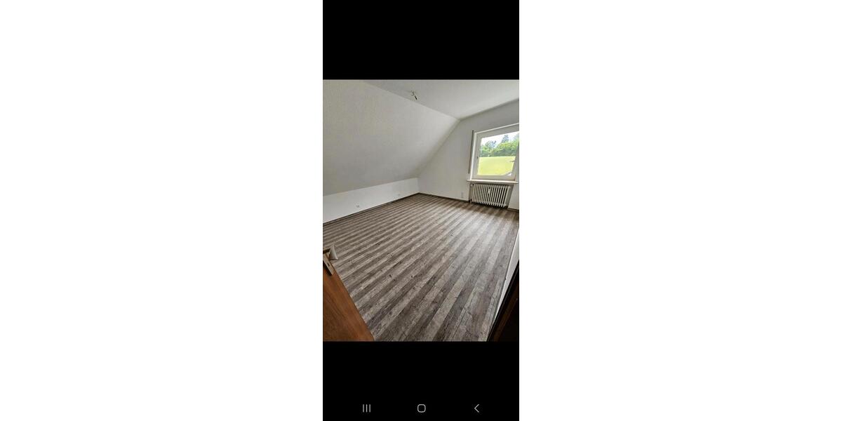Dachgeschoßwohnung Spangenberg - 4 Zimmer, 115 m&sup2;, 850&euro; | Angebot:26198782