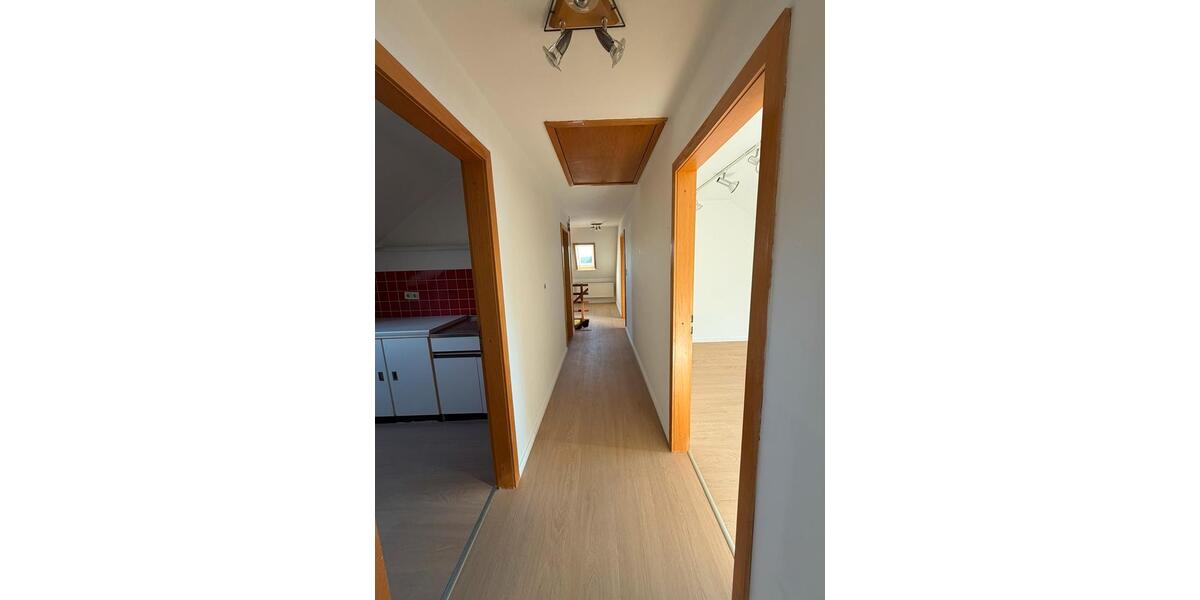 Einfamilienhaus Brunsbüttel - 7.5 Zimmer, 185 m&sup2;, 1.600&euro; | Angebot:25073557