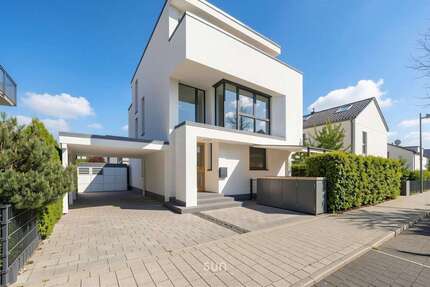 Haus Frankfurt am Main Kalbach - 5 Zimmer, 182 m&sup2;, 4.800&euro; | Angebot:26294285