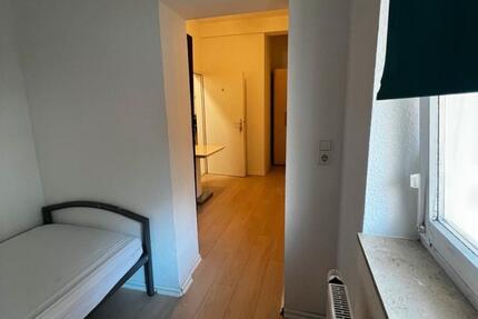 Wohnen auf Zeit Karlsruhe Innenstadt-Ost - 4 Zimmer, 20 m&sup2;, 495&euro; | Angebot:25261288