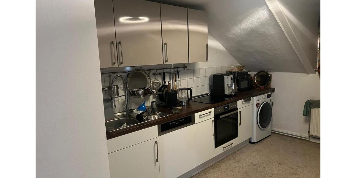 Dachgeschoßwohnung Wiesbaden Südost - 2.5 Zimmer, 65 m&sup2;, 1.060&euro; | Angebot:26623501