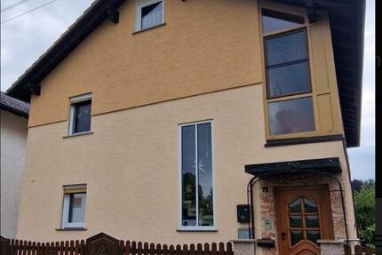 Wohnung Stockheim - 4 Zimmer, 100 m&sup2;, 800&euro; | Angebot:24099426