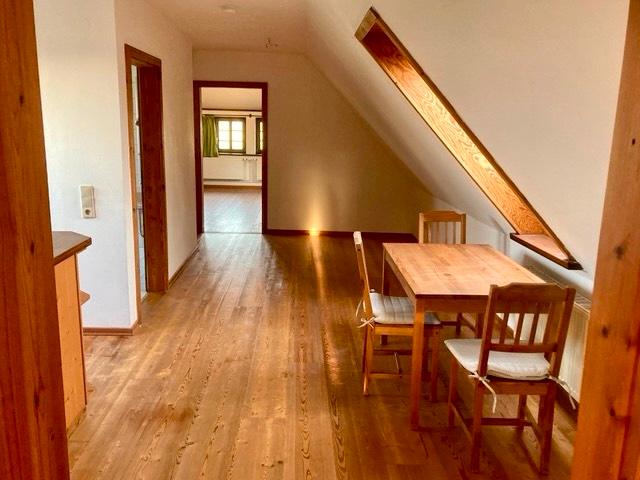 Dachgeschoßwohnung Ganderkesee - 3 Zimmer, 70 m&sup2;, 880&euro; | Angebot:25884012