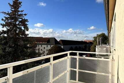 Wohnung zum Mieten in Bad Dürrenberg 450 € 59 m² 3 zimmer