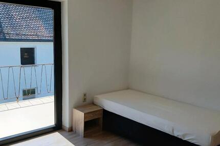 Wohnen auf Zeit Schwandorf - 1 Zimmer, 25 m&sup2;, 700&euro; | Angebot:25795243