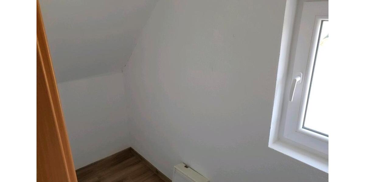 Dachgeschoßwohnung Aurich Georgsfeld und Tannenhausen - 2 Zimmer, 65 m&sup2;, 550&euro; | Angebot:26007357
