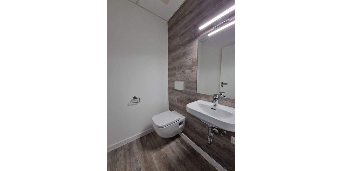 Etagenwohnung Cloppenburg - 4 Zimmer, 140 m&sup2;, 1.200&euro; | Angebot:24711293