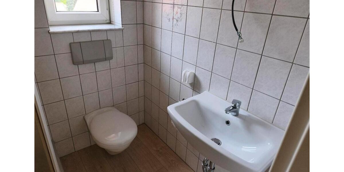 Etagenwohnung Zörbig - 3 Zimmer, 65 m&sup2;, 450&euro; | Angebot:26669911