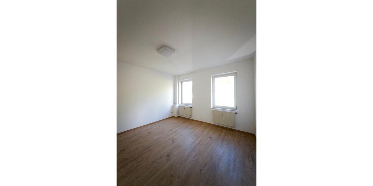 Etagenwohnung Schneeberg - 3 Zimmer, 80 m&sup2;, 500&euro; | Angebot:26646093