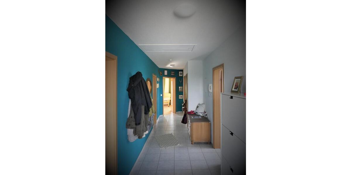 Wohnung im II. Obergeschoss in zentraler Wohnlage. 2 zimmer