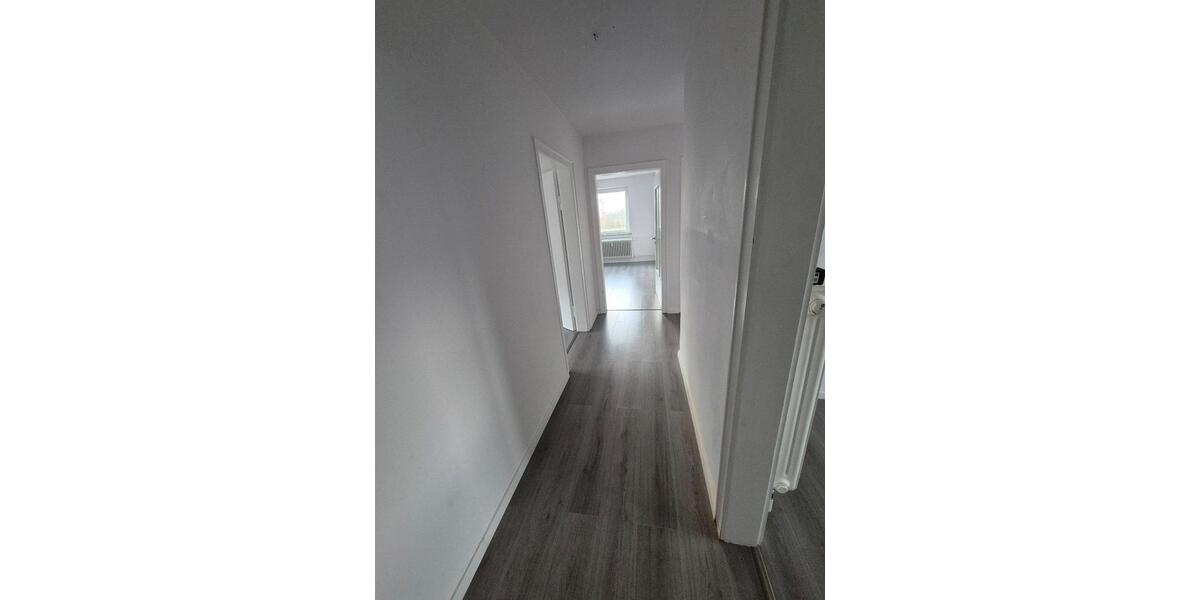 Dachgeschoßwohnung Kaufungen - 3 Zimmer, 65 m&sup2;, 750&euro; | Angebot:24998466