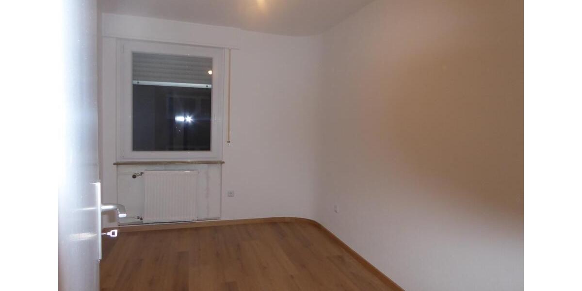Etagenwohnung Rastatt - 4 Zimmer, 86 m&sup2;, 950&euro; | Angebot:24559804