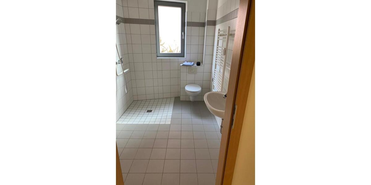 Etagenwohnung Waren (Müritz) - 2 Zimmer, 52 m&sup2;, 570&euro; | Angebot:25963476