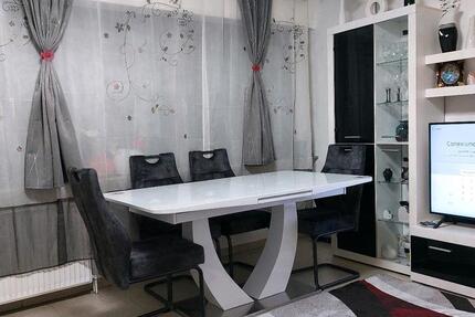 Wohnung Gelsenkirchen Gelsenkirchen-Mitte - 3 Zimmer, 70 m&sup2;, 300&euro; | Angebot:25105148