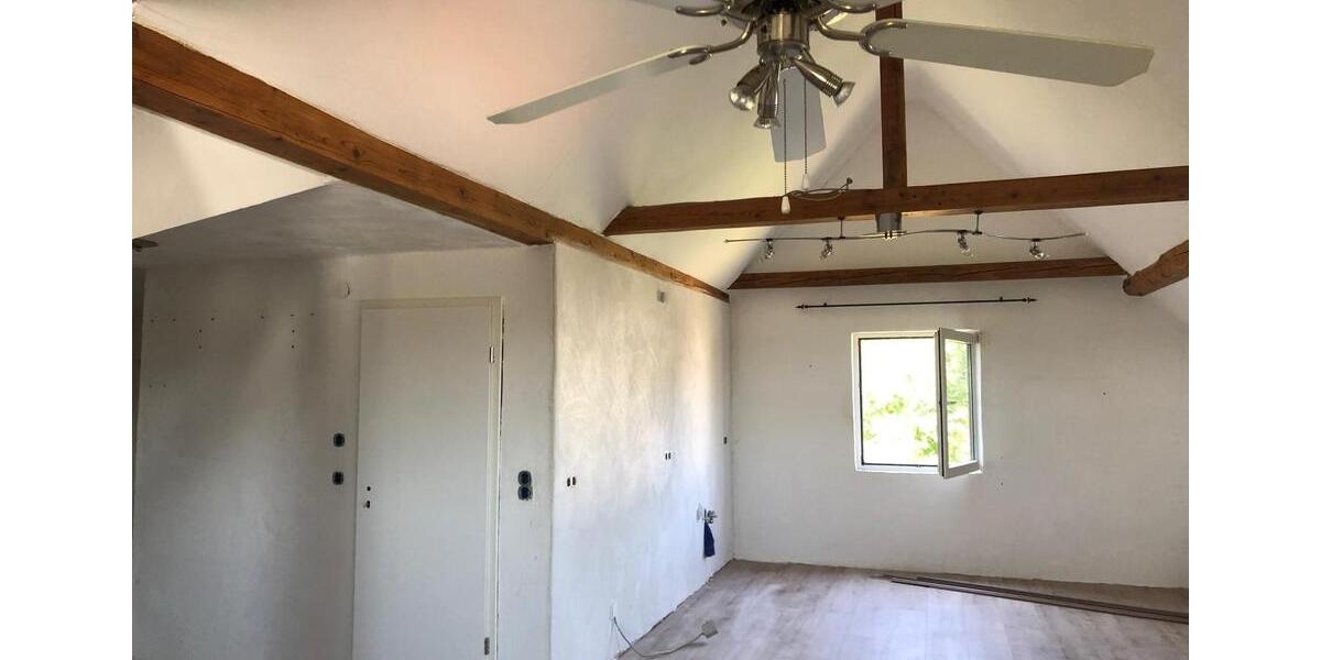 Dachgeschoßwohnung Kaisersesch - 1.5 Zimmer, 100 m&sup2;, 700&euro; | Angebot:26023353