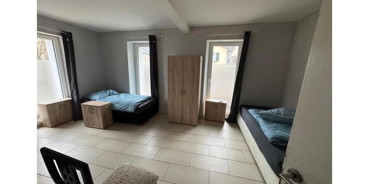 Wohnen auf Zeit Mendig - 8 Zimmer, 147 m&sup2;, 15&euro; | Angebot:26127556