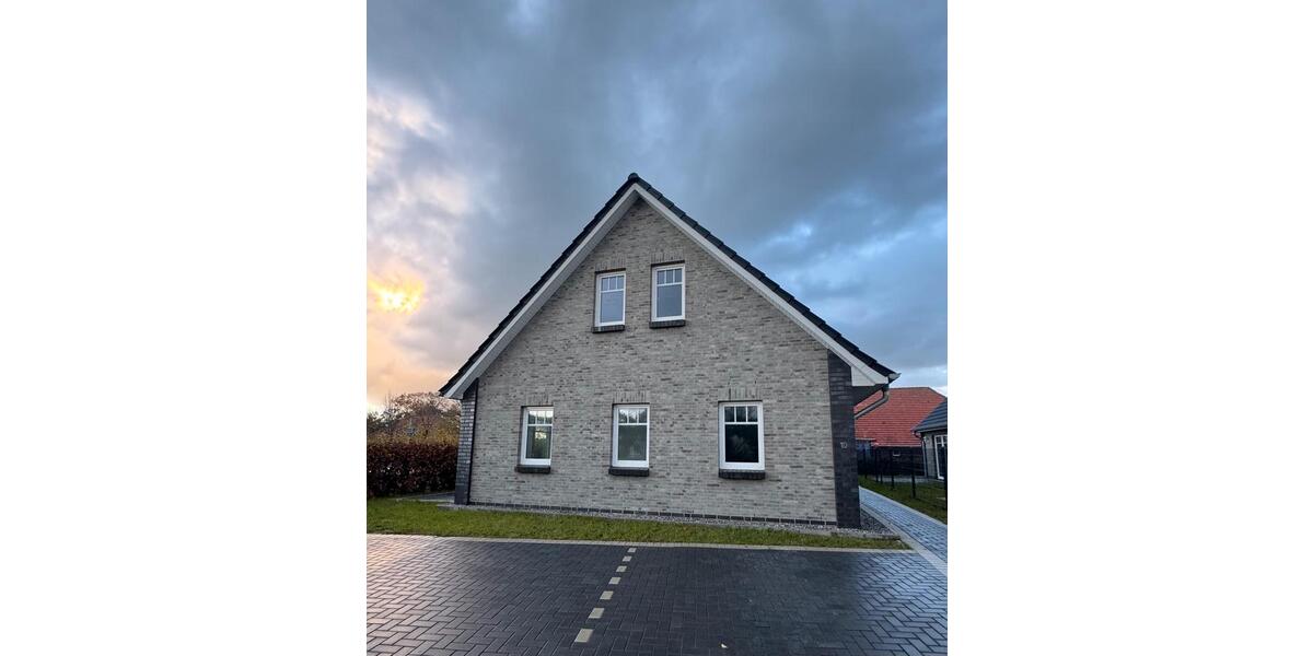 Bieten DHH in 26555 Nenndorf zimmer