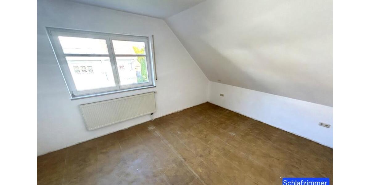 Einziehen und wohlfühlen! Helle DG-Wohnung mit TG-Stellplatz in B 2 zimmer