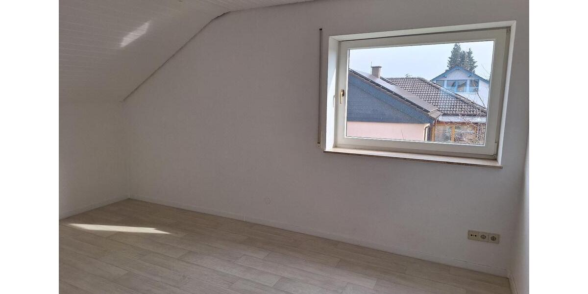 Etagenwohnung Crailsheim - 4 Zimmer, 96 m&sup2;, 1.040&euro; | Angebot:25512955