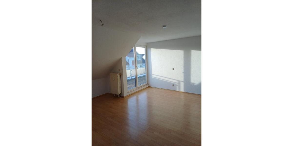 Dachgeschoßwohnung Coswig (Anhalt) - 2 Zimmer, 62 m&sup2;, 360&euro; | Angebot:24836812