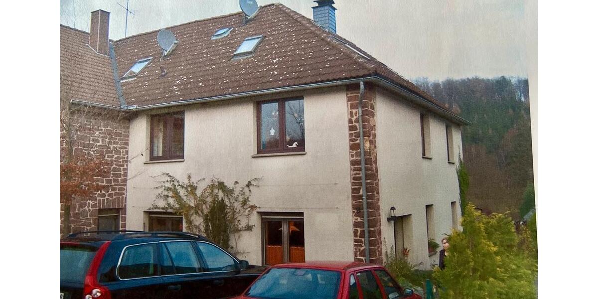 Etagenwohnung Extertal - 6 Zimmer, 168 m&sup2;, 840&euro; | Angebot:25478951