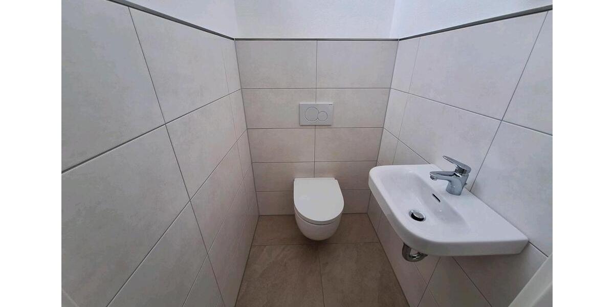 Exklusive 5 Zimmerwohnung mit Terrasse und Garten 5 zimmer