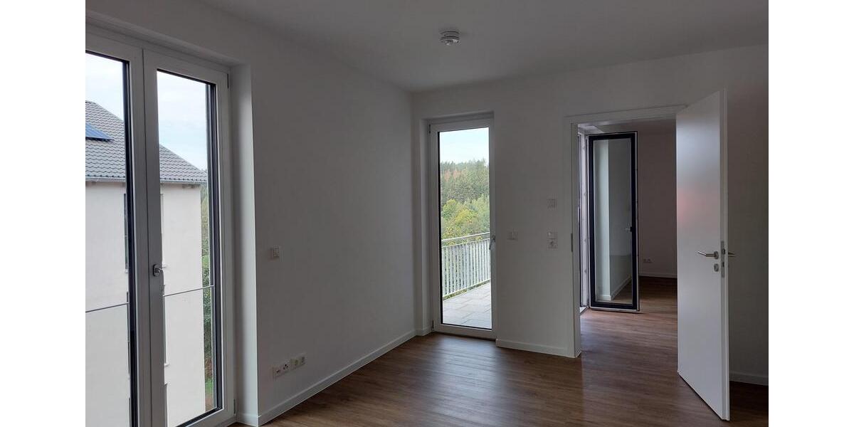 Etagenwohnung Suhl Aue 1 - 4 Zimmer, 115 m&sup2;, 1.210&euro; | Angebot:26563032